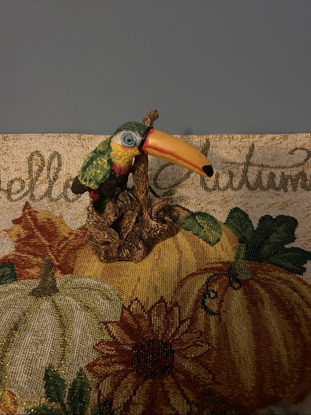 Resin  Toucan Figurine- Colorful 5” EUC